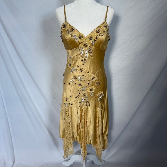 Sue Wong Dresses & Skirts - Sue Wong Gold Embellished floral Dress